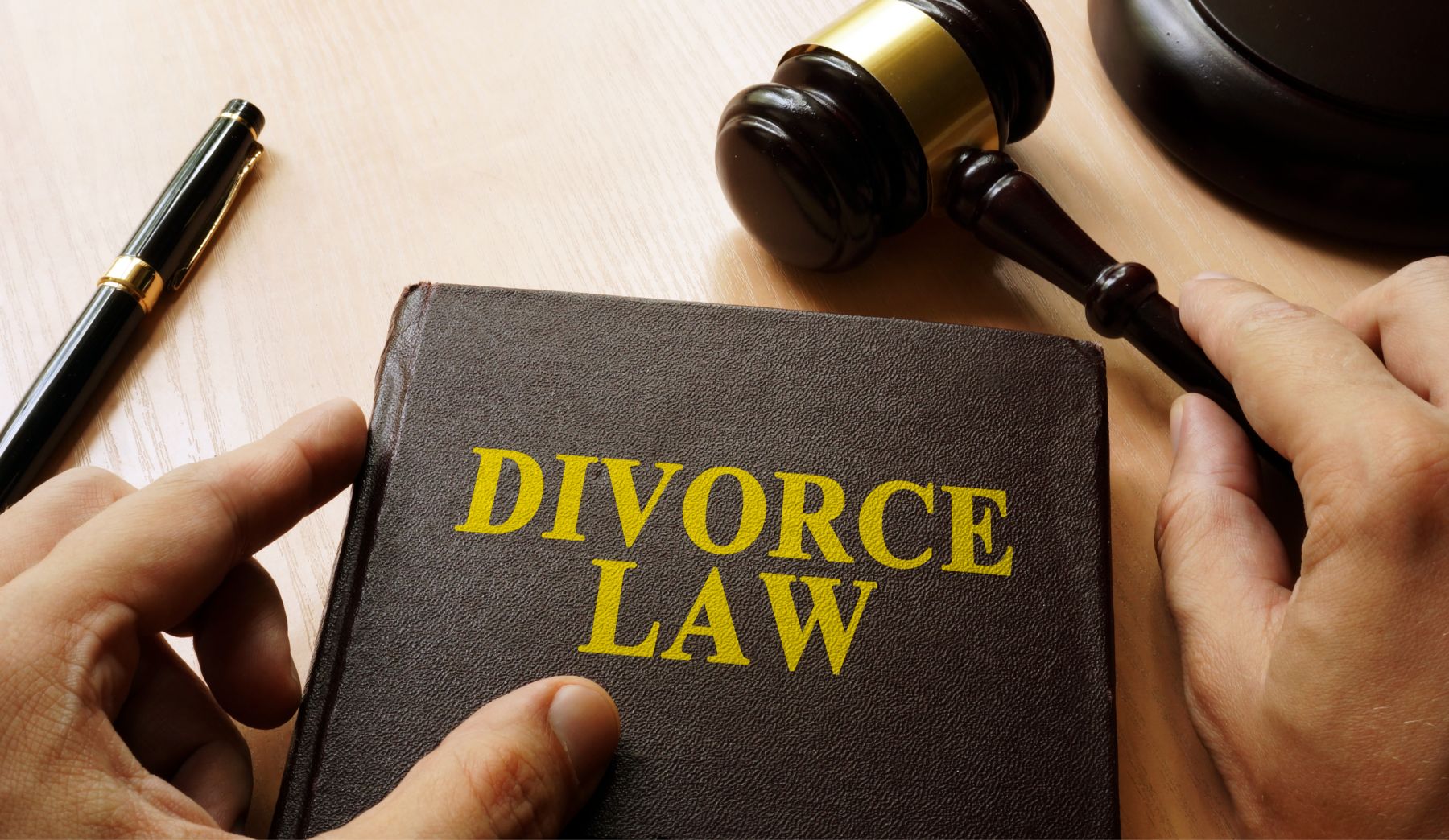 New York International Divorce Lawyer & Law Firm Available 24/7